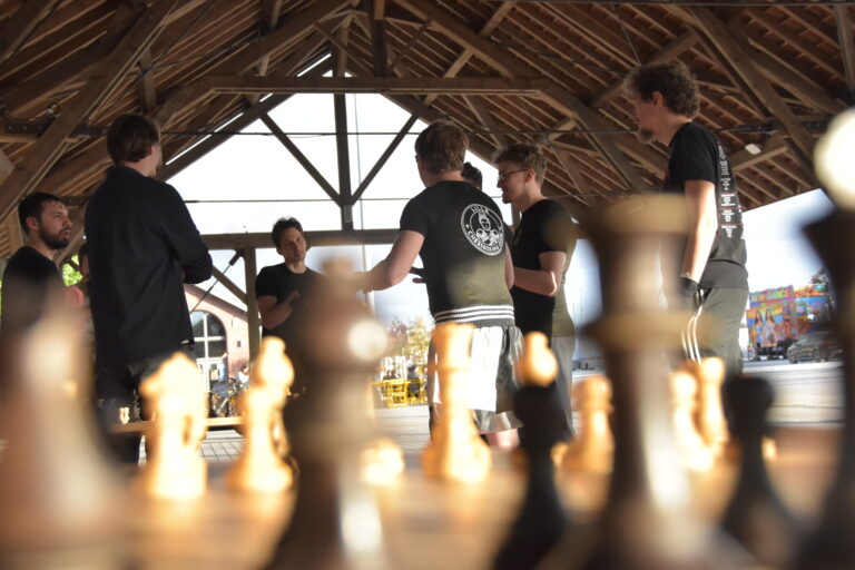 Le chessboxing, un sport qui frappe en plein cœur